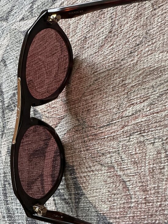 Yunizon Avec Dark Tortoise Sunglasses Rose Lenses w/ Case Cloth Medium